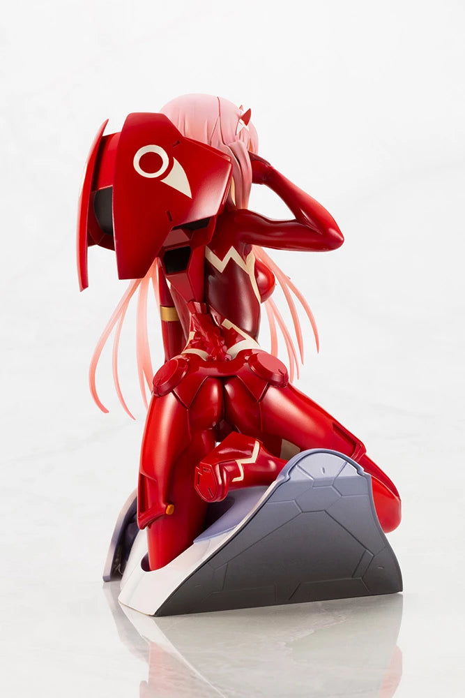 *PRE ORDEN* Darling in the Franxx Zero Two 1/7 Scale Figure