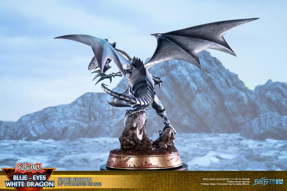Yu-Gi-Oh! Blue-Eyes White Dragon (Silver Variant) Statue