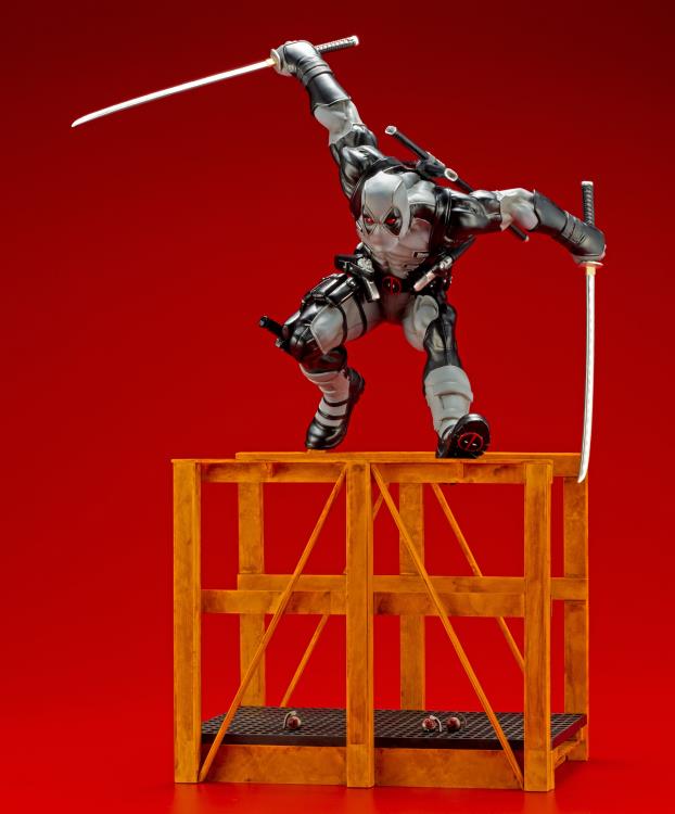 Marvel Now ArtFX Super Deadpool (X-Force) Limited Edition Exclusive Statue