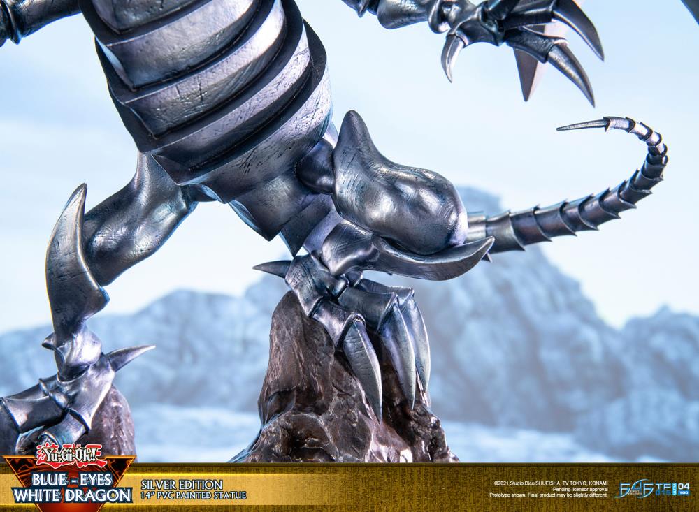 Yu-Gi-Oh! Blue-Eyes White Dragon (Silver Variant) Statue