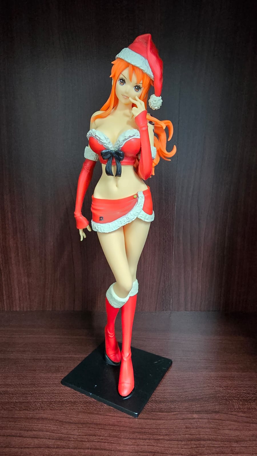Banpresto One Piece Glitter & Glamours Nami Christmas style (Sin Caja)