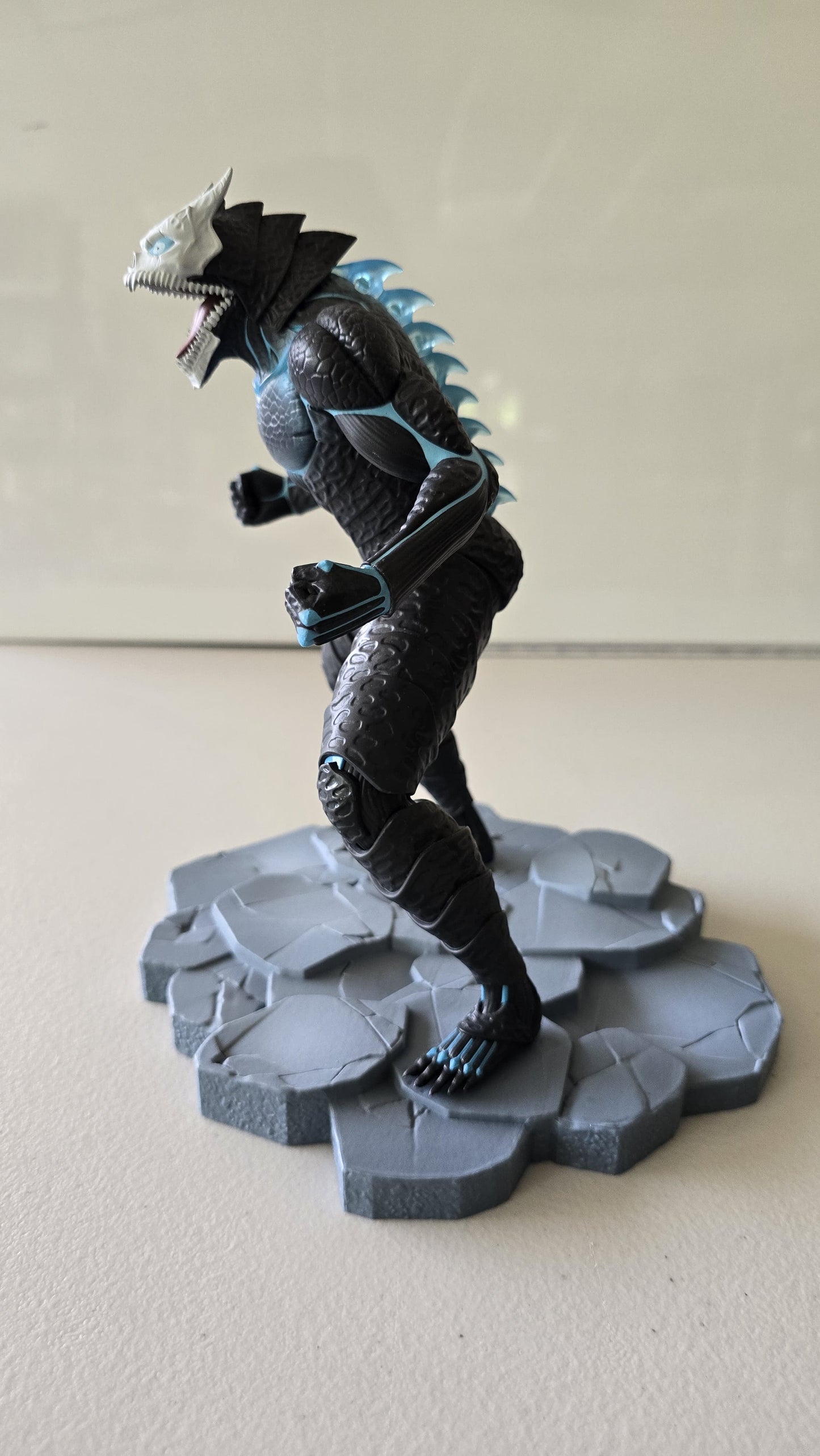 Figura Kaiju Nº8 Escala 1/7 "Roar" ~GiGO Limited~ (SIN CAJA)