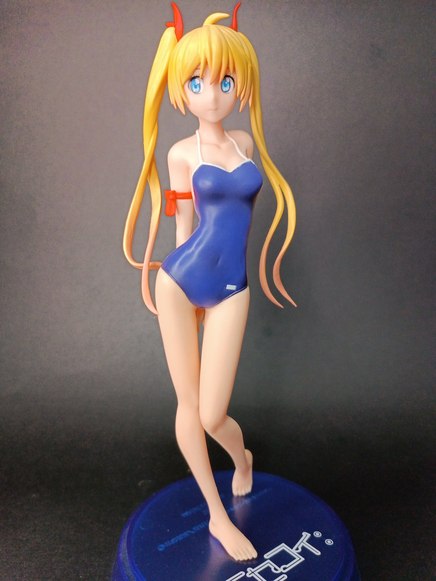 NISEKOI FIGURE - KIRISAKI CHITOGE SWIMSUIT VER (Sin Caja)