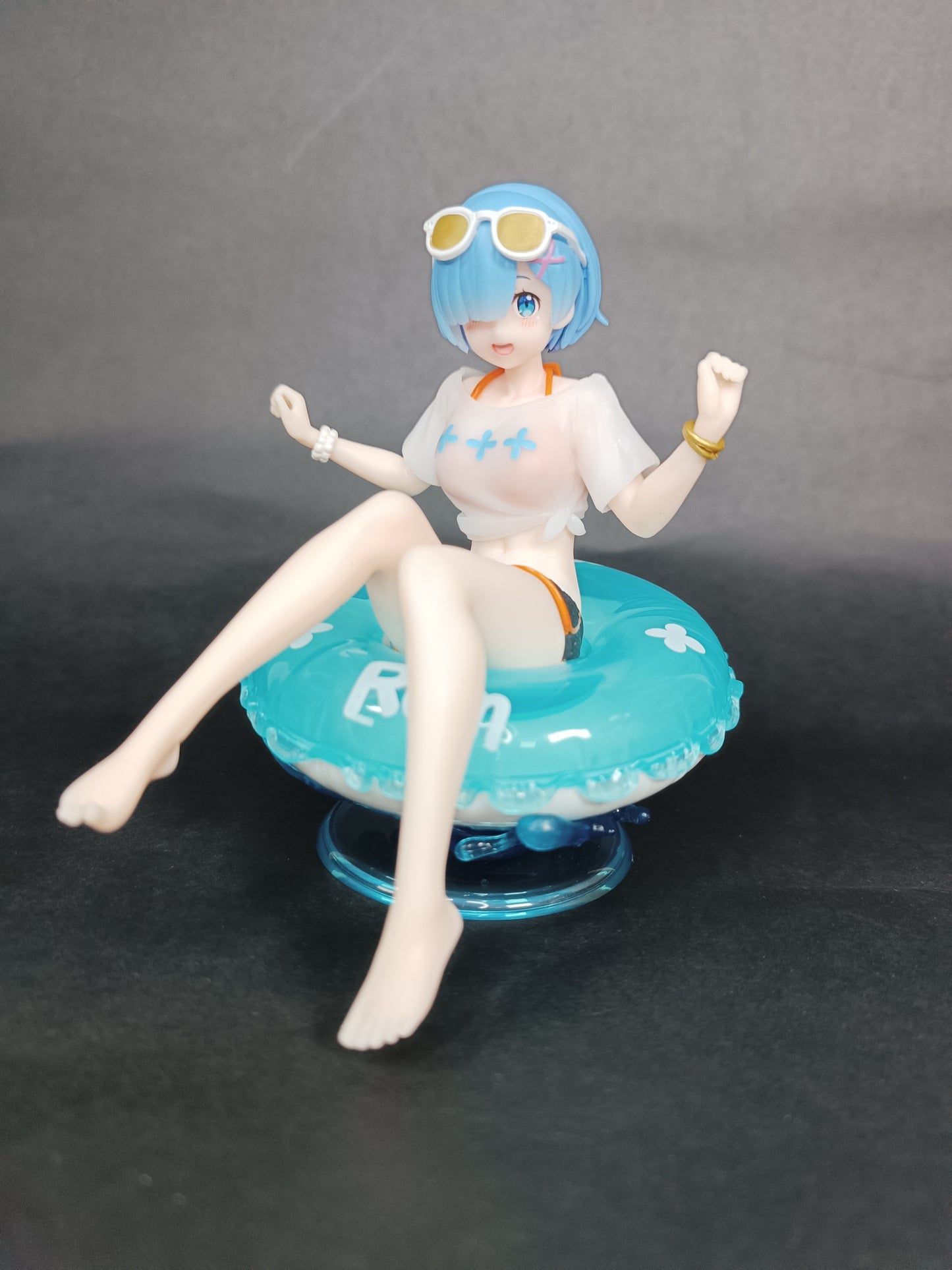 Re:Zero Starting Life in Another World Aqua Float Girls Rem Figure (Sin Caja)