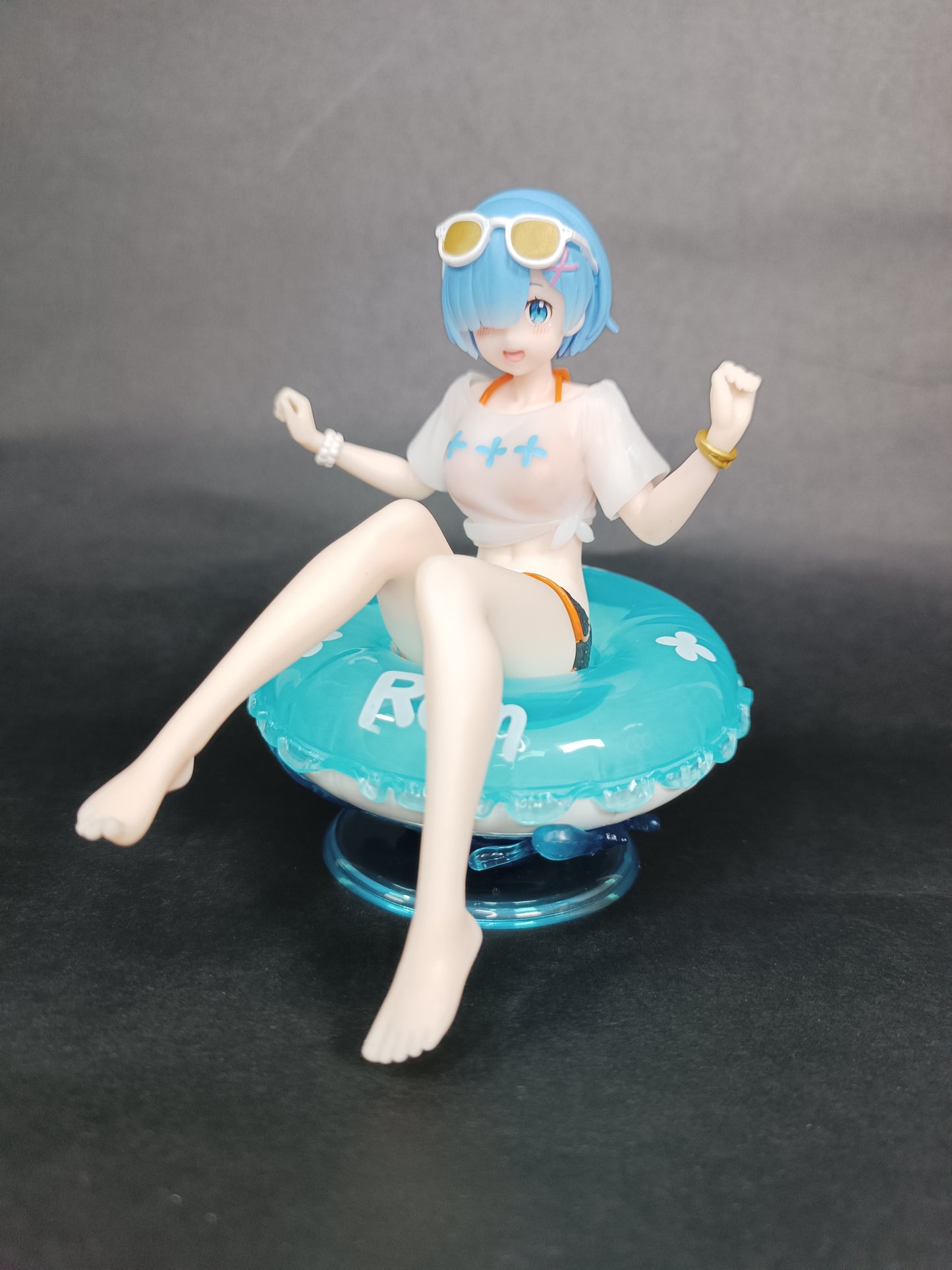 Re:Zero Starting Life in Another World Aqua Float Girls Rem Figure (Sin Caja)