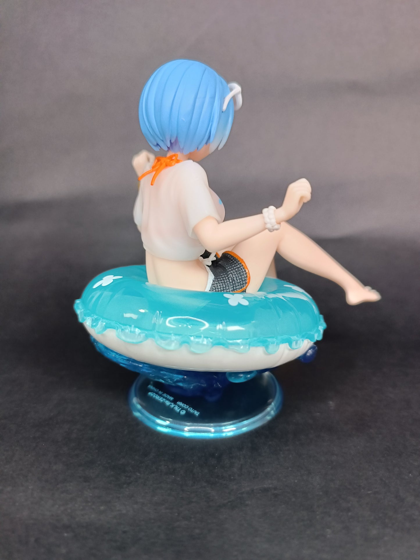 Re:Zero Starting Life in Another World Aqua Float Girls Rem Figure (Sin Caja)