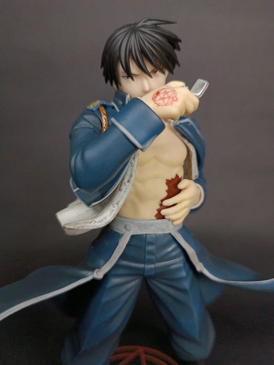 FURYU FULLMETAL ALCHEMIST: ROY MUSTANG FIGURA ESPECIAL (Sin caja)