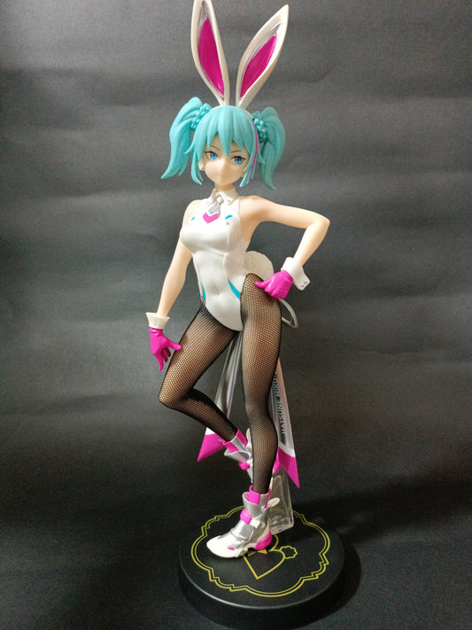 Vocaloid BiCute Bunnies Hatsune Miku (Street Pink Ver.) Figure (Sin Caja)