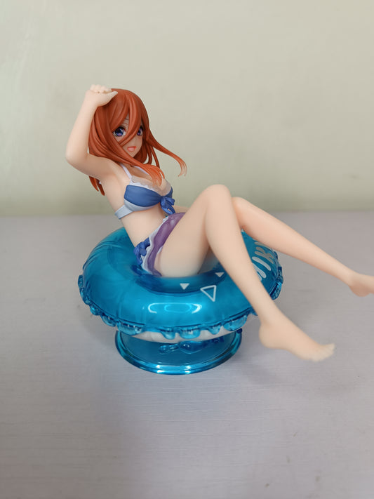 The Quintessential Quintuplets Aqua Float Girls Miku Nakano Figure (Sin Caja)