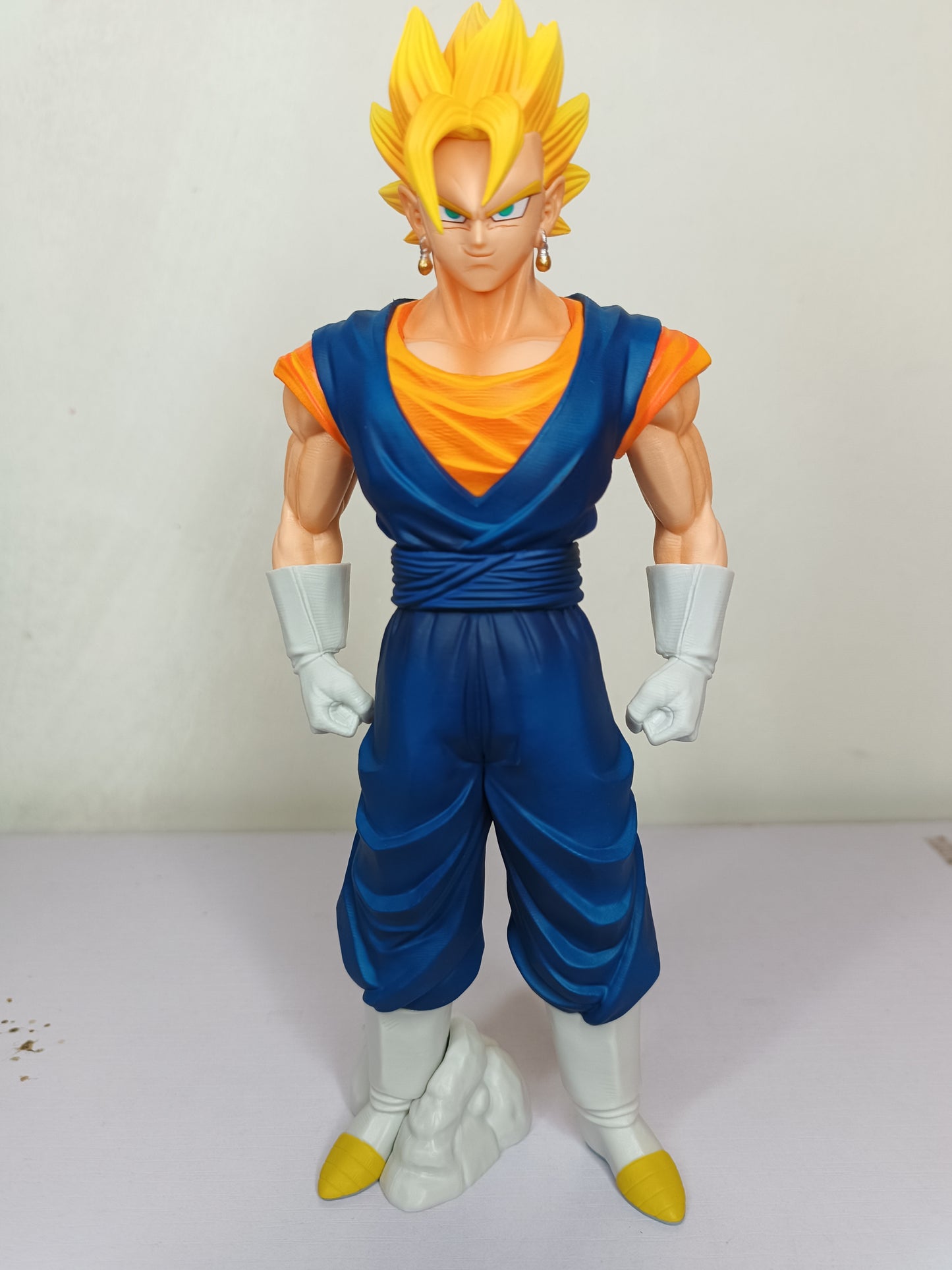 Dragon Ball Z Solid Edge Works Vol.4 Super Saiyan Vegito(Sin Caja)