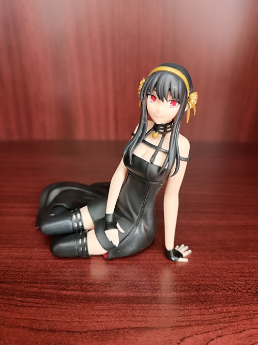 Spy x Family Yor Forger Premium Perching Figure (SIN CAJA)