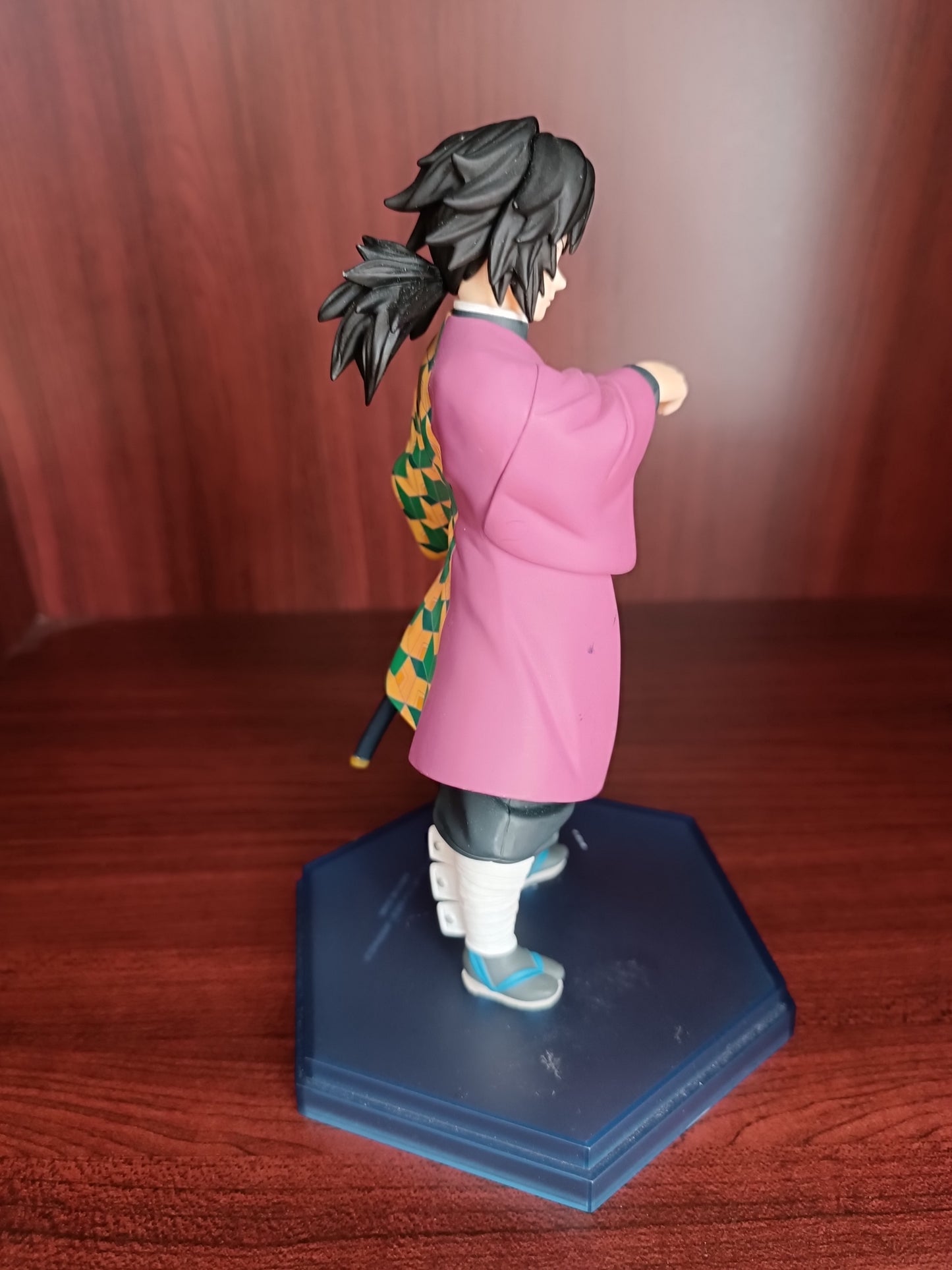 Pop Up Parade Demon Slayer: Kimetsu no Yaiba Giyu Tomioka (Sin caja)