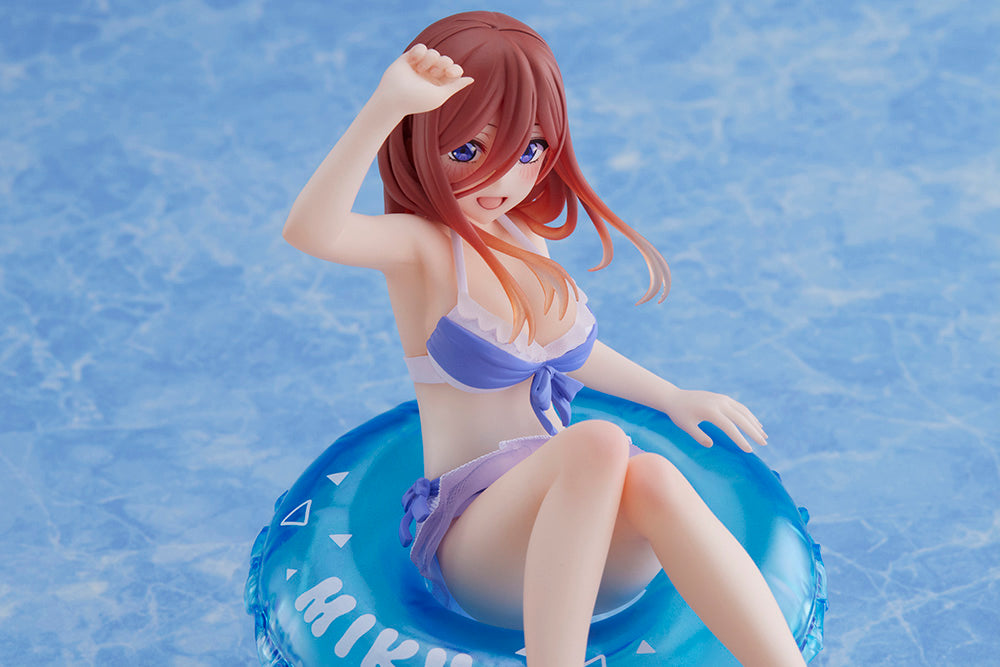 (EN CAMINO) The Quintessential Quintuplets Aqua Float Girls Miku Nakano Figure