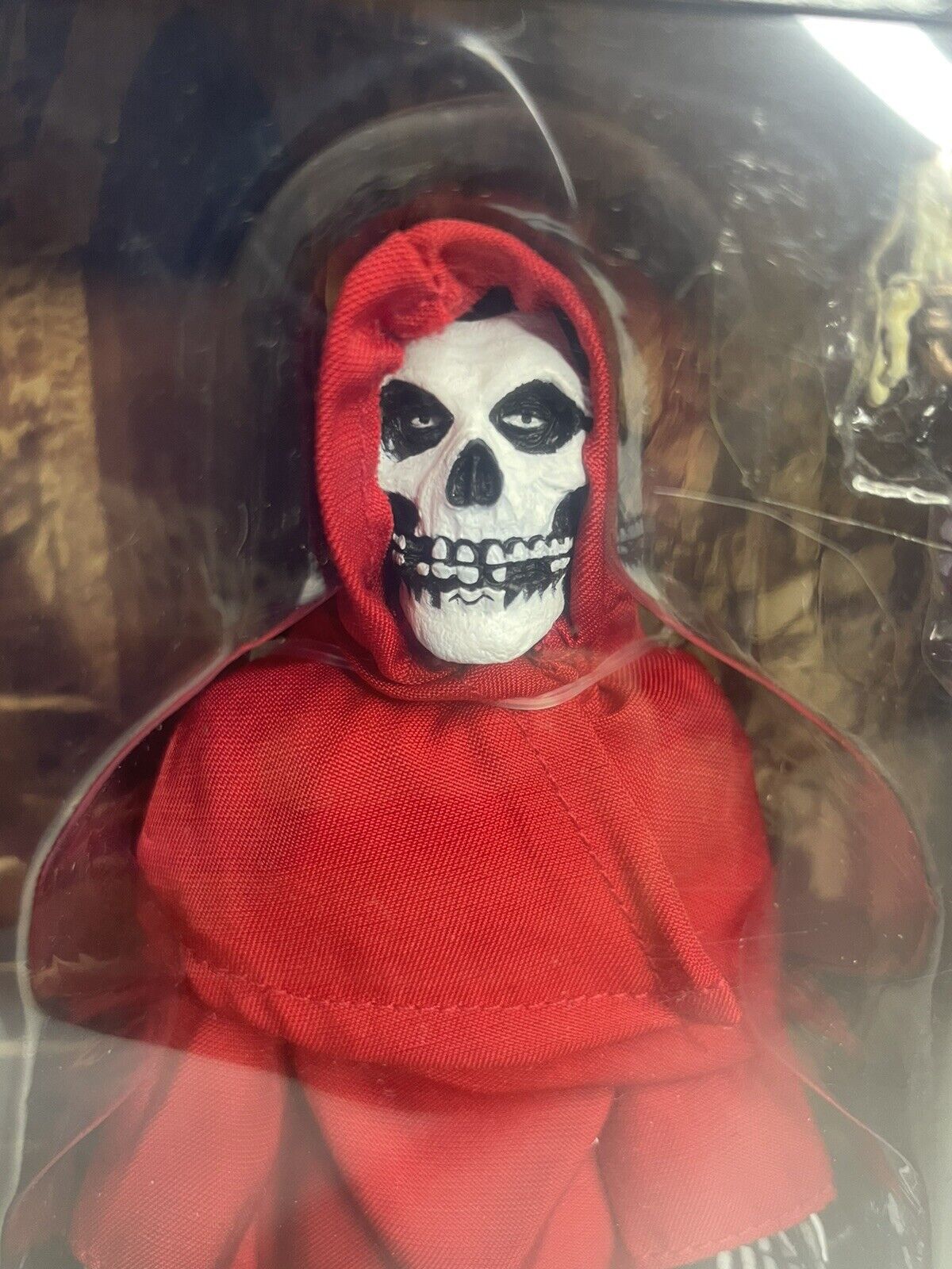 Figura Misfist - The fiend in red