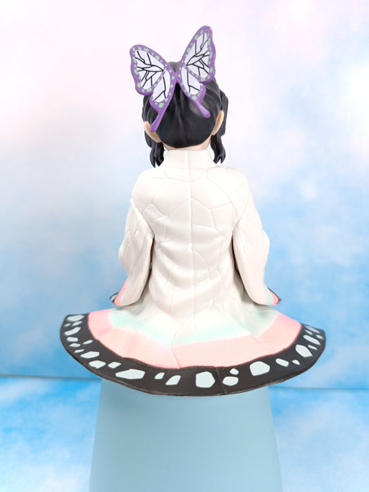 Demon Slayer: Kimetsu no Yaiba Shinobu Kocho Premium Perching Figure (Sin Caja)