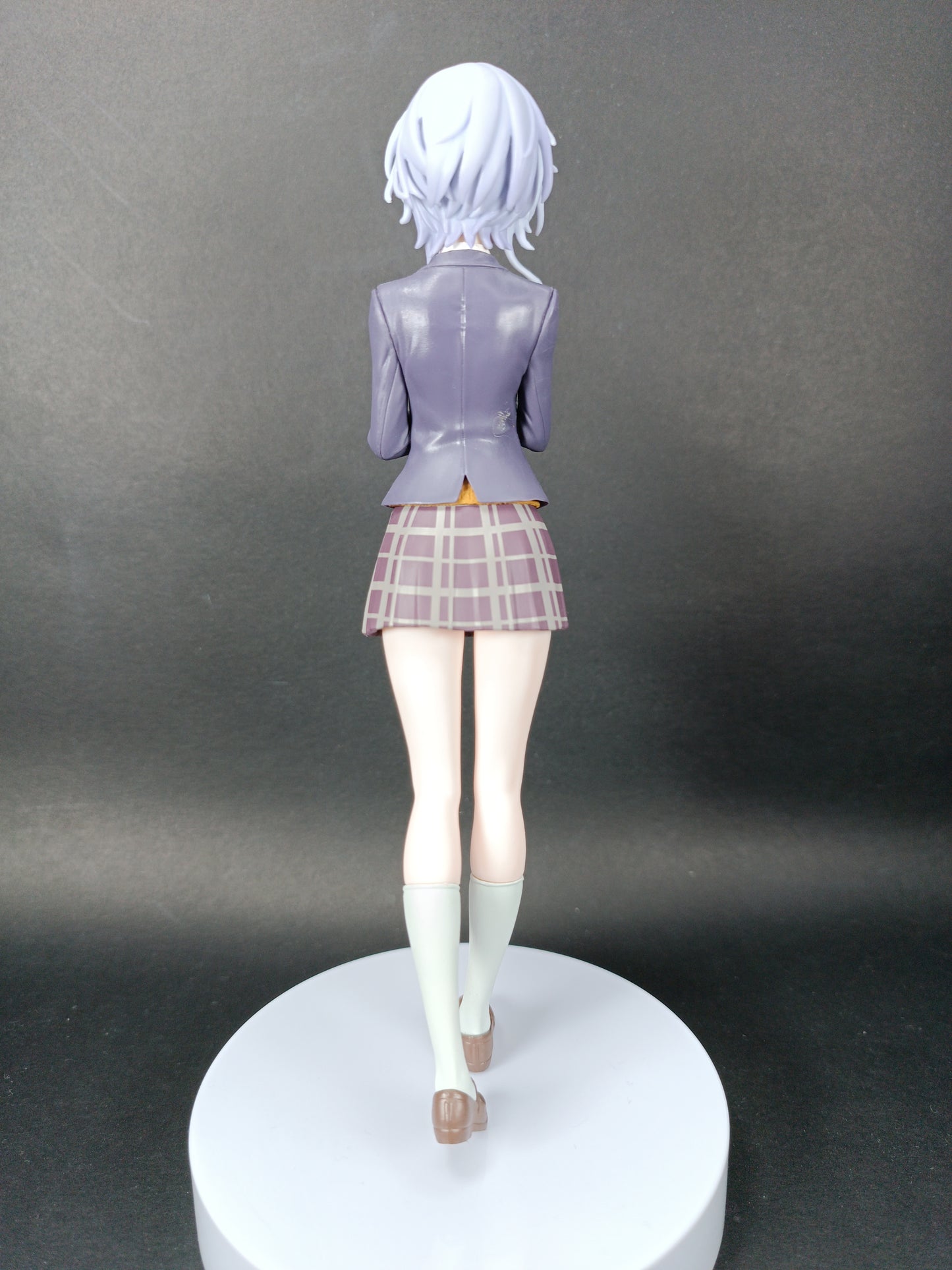 Bottom-Tier Character Tomozaki Fuka Kikuchi Figure (Sin Caja)