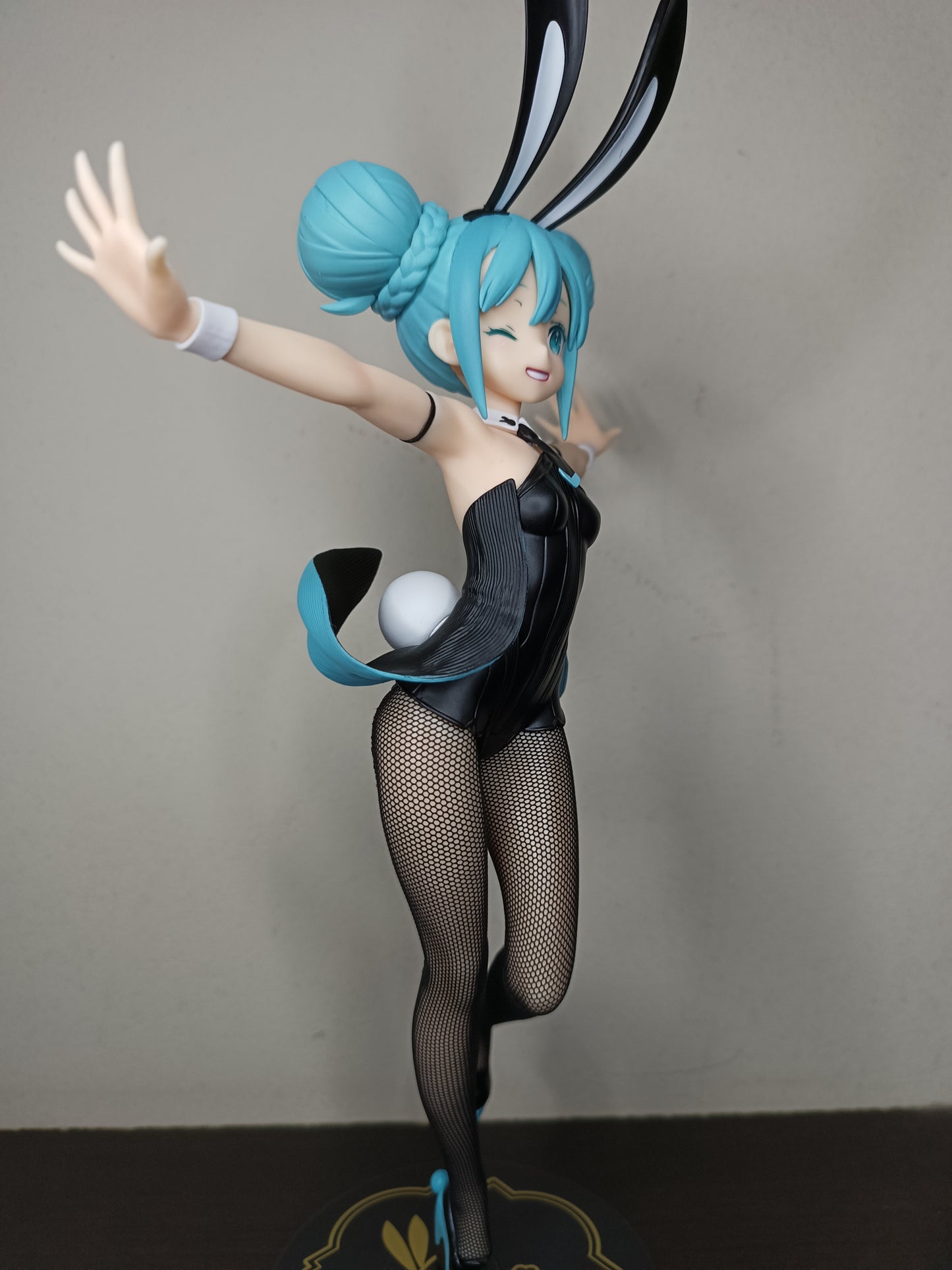 Vocaloid BiCute Bunnies Hatsune Miku (Wink Ver.) Figure (Sin Caja)