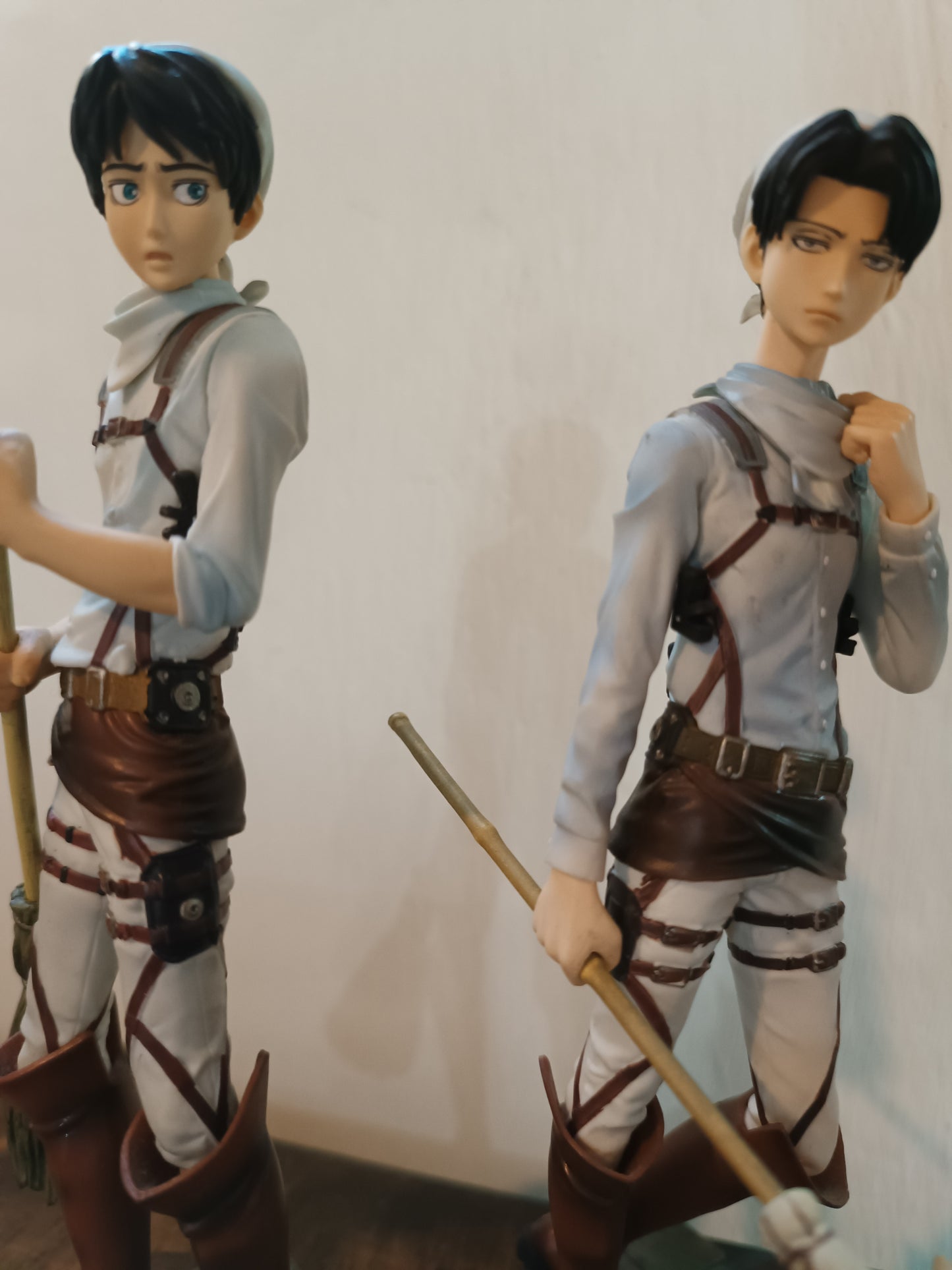 Attack on titan - EREN & LEVI ~Cleaning Ver.~ DXF Figures (Sin Caja)