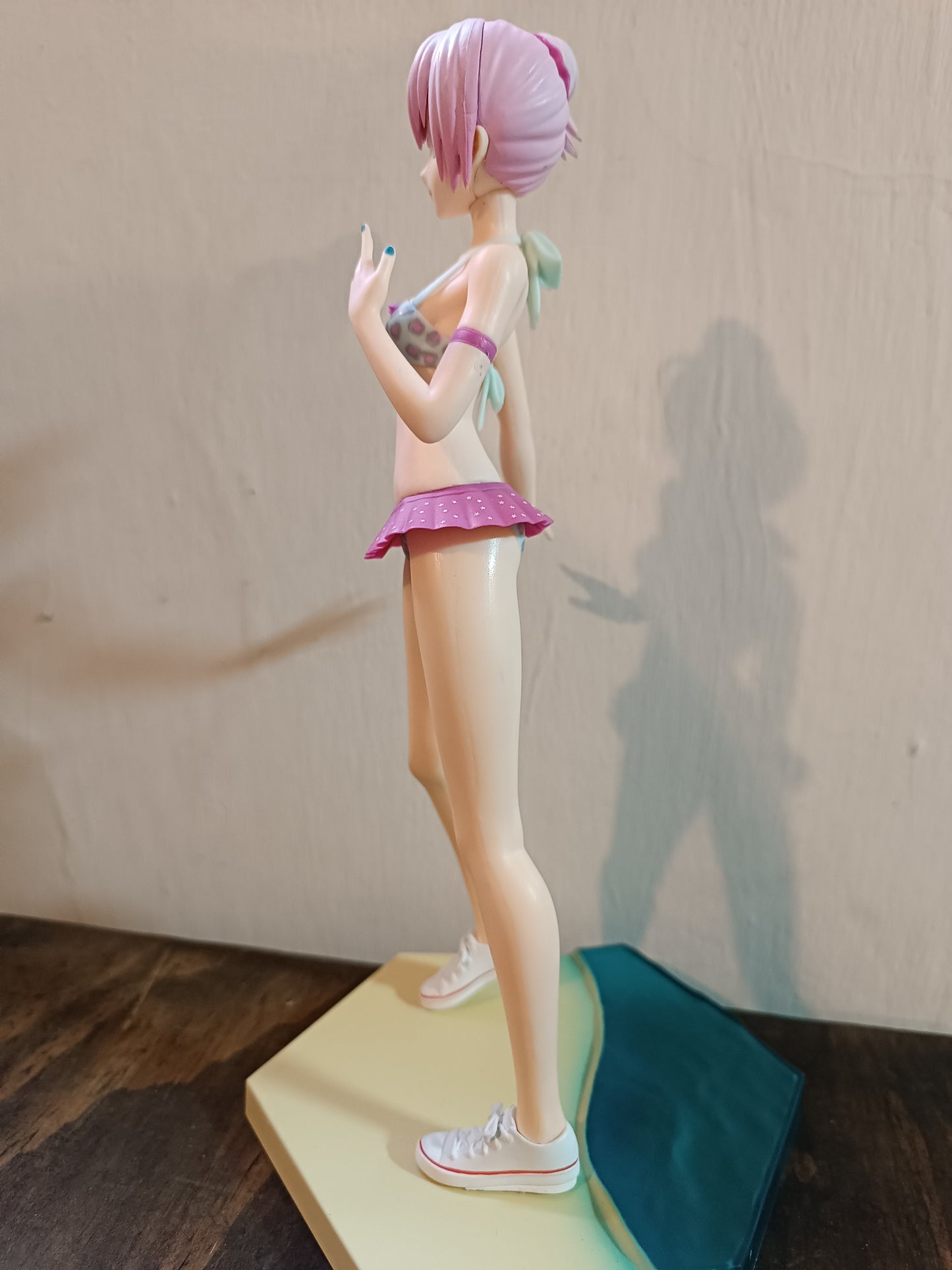 Sega Vocaloid Megurine Luka Super Premium Figure - Bikini Version (Sin Caja)