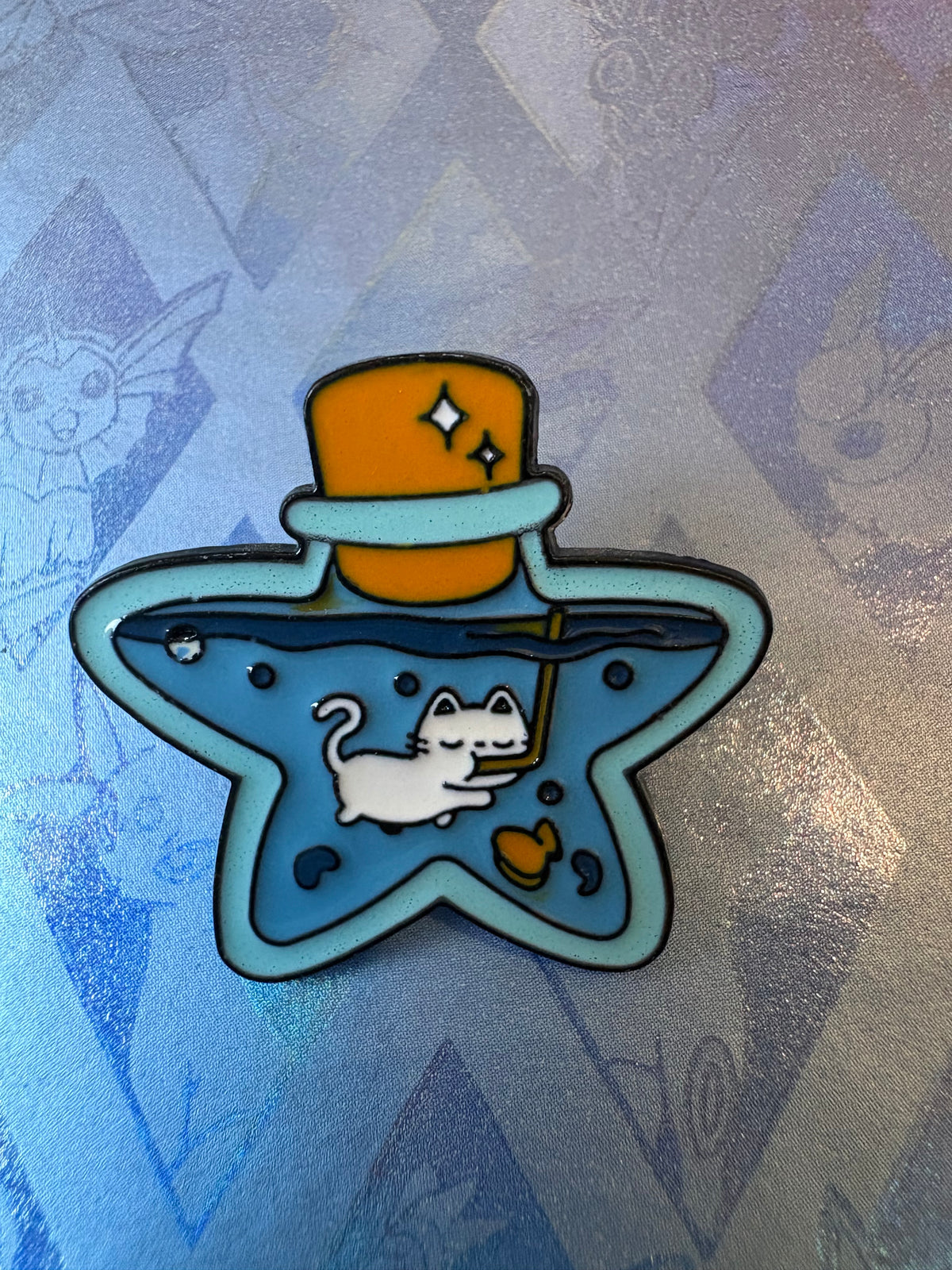 Pin metálico gato