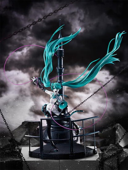 Vocaloid Hatsune Miku: Love is War (Refined Ver.) 1/8 Scale Figure & Good Smile Company 20th Anniversary Book Set