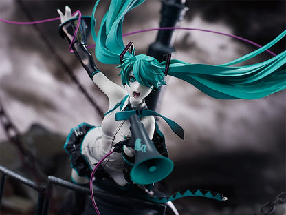 Vocaloid Hatsune Miku: Love is War (Refined Ver.) 1/8 Scale Figure & Good Smile Company 20th Anniversary Book Set