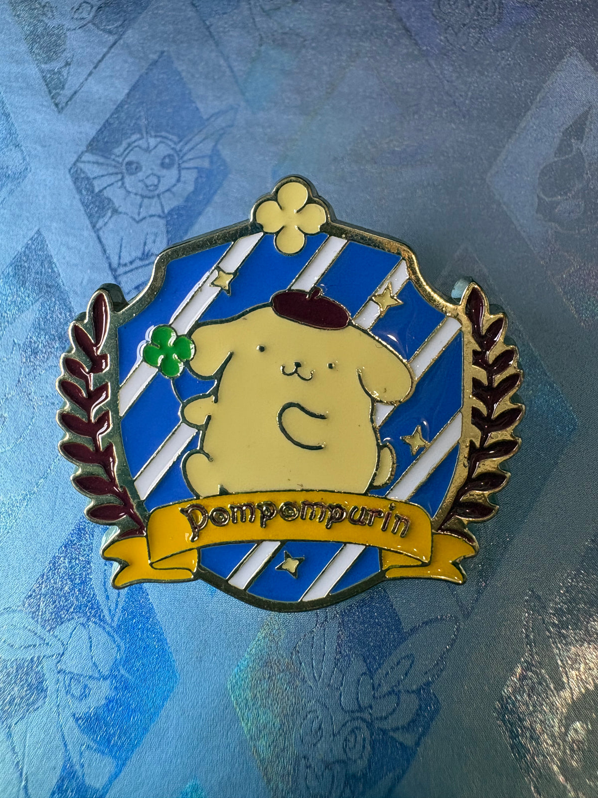 Pin metálico Pompompurin