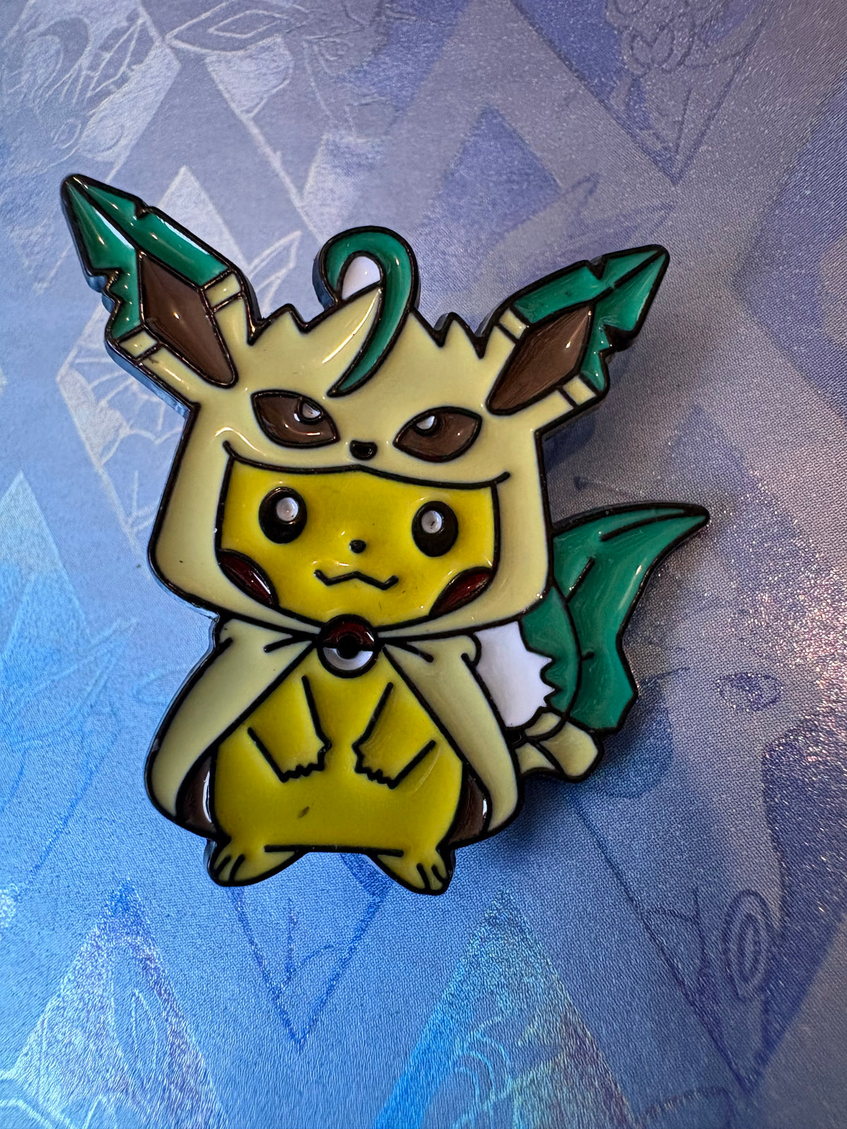 Pin metálico Pikachu Leafeon