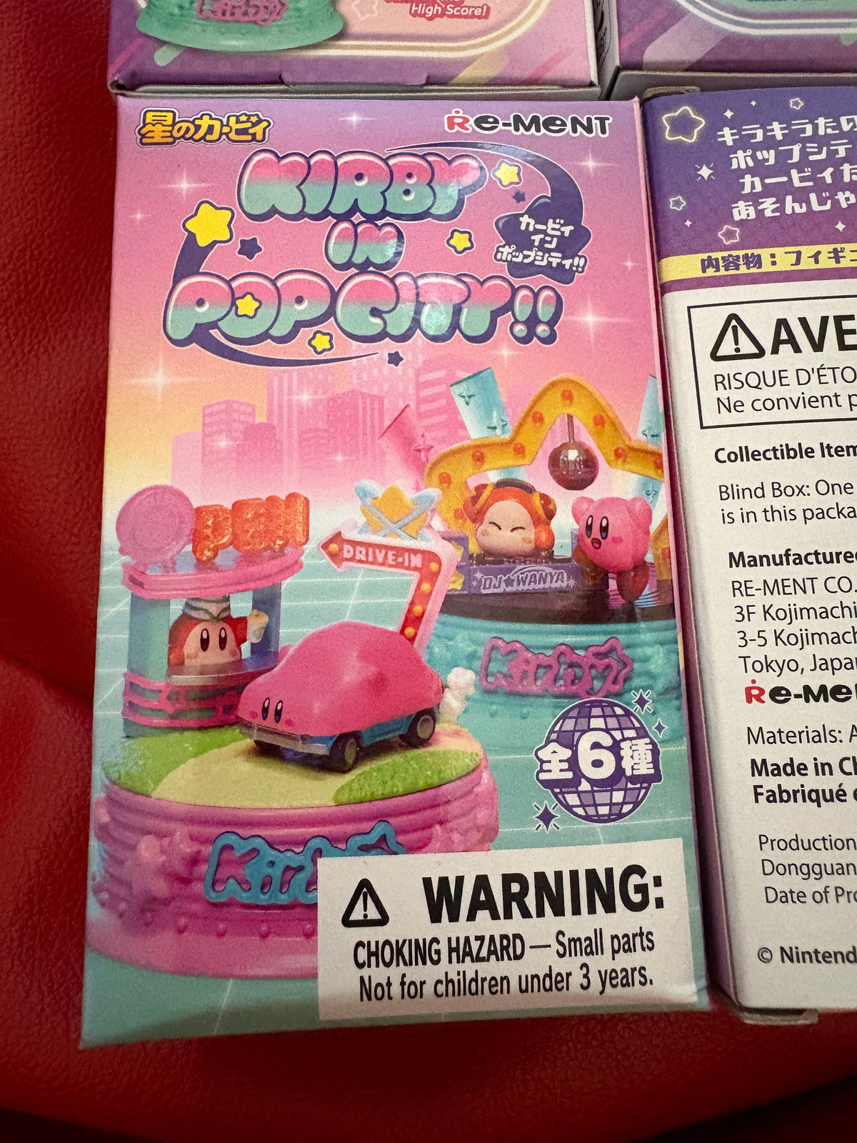 Figura sorpresa Kirby Pop City