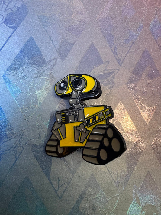 Pin metálico Wall E