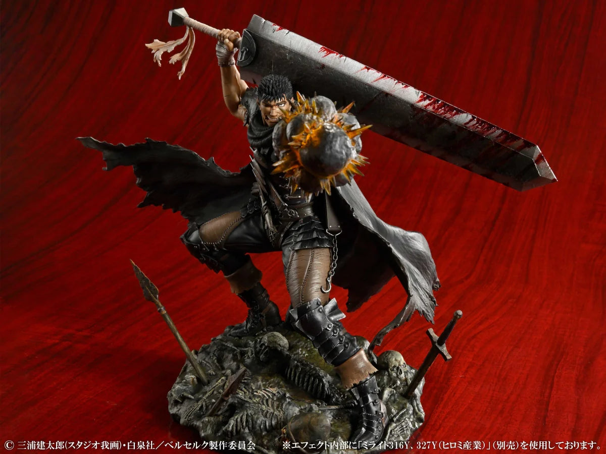 Berserk Guts (Black Swordsman Version) 1/7 Statue