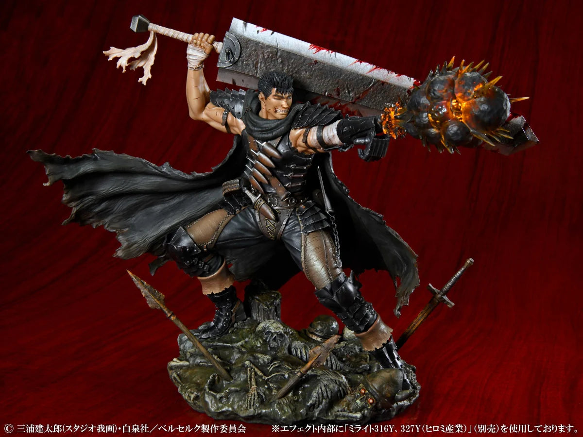 Berserk Guts (Black Swordsman Version) 1/7 Statue