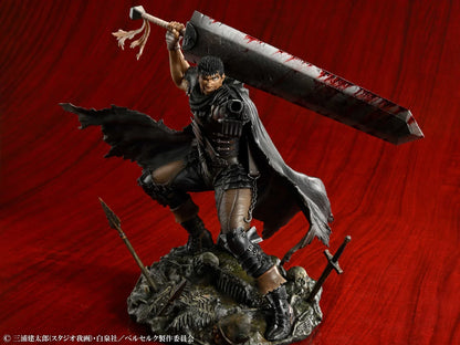 Berserk Guts (Black Swordsman Version) 1/7 Statue