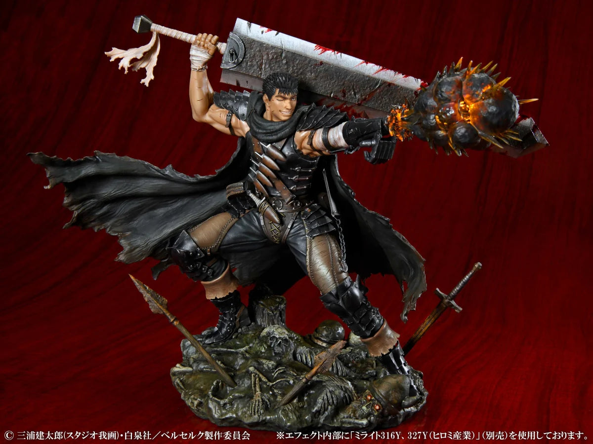 Berserk Guts (Black Swordsman Version) 1/7 Statue