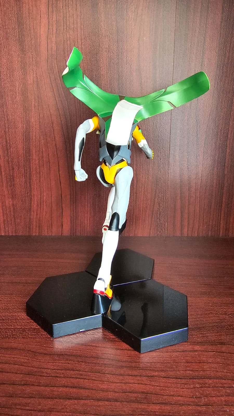 SEGA High Grade Figure -VERSUS- Vol.4: EVA Mark.09 (Sin Caja)