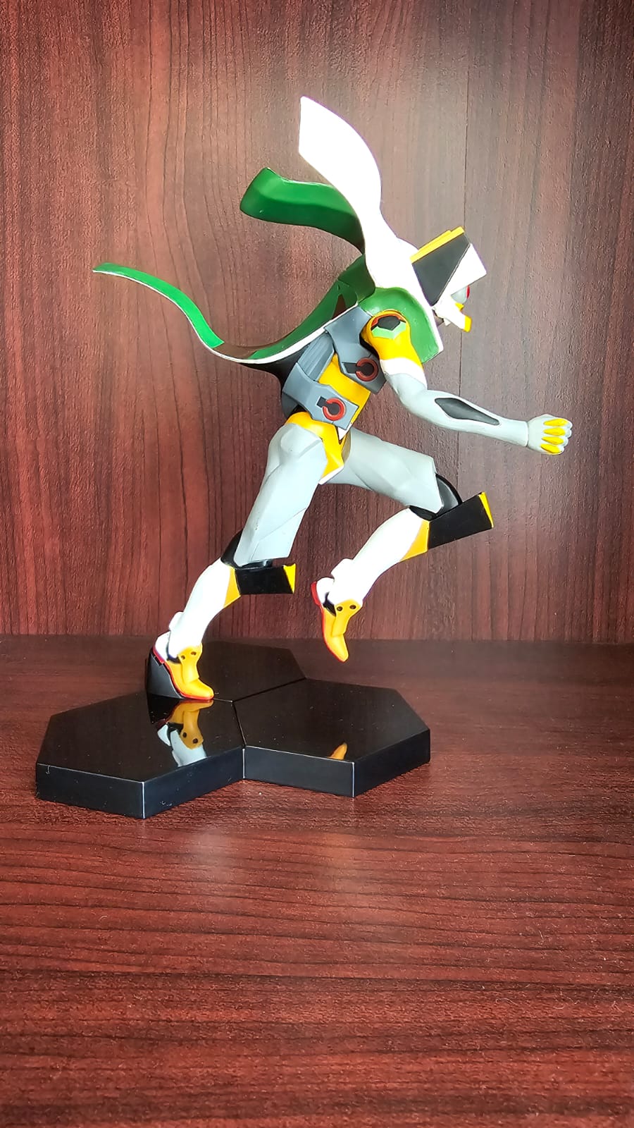 SEGA High Grade Figure -VERSUS- Vol.4: EVA Mark.09 (Sin Caja)