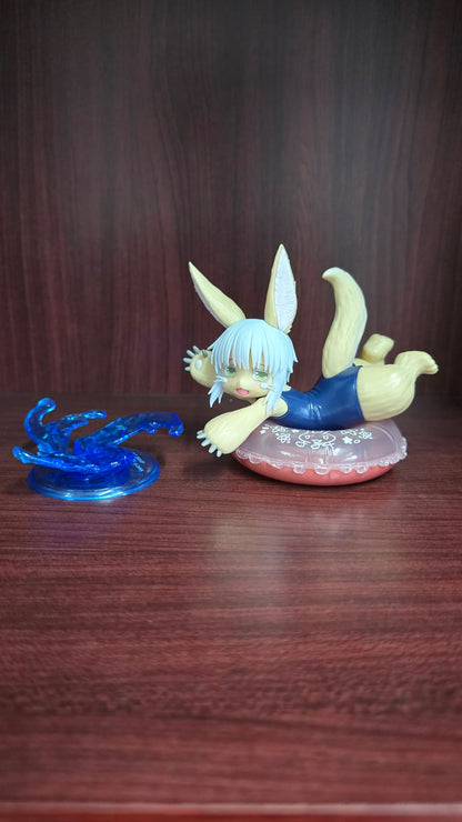 Made in Abyss: The Golden City of the Scorching Sun Aqua Float Girls Nanachi Figure  (Sin Caja)