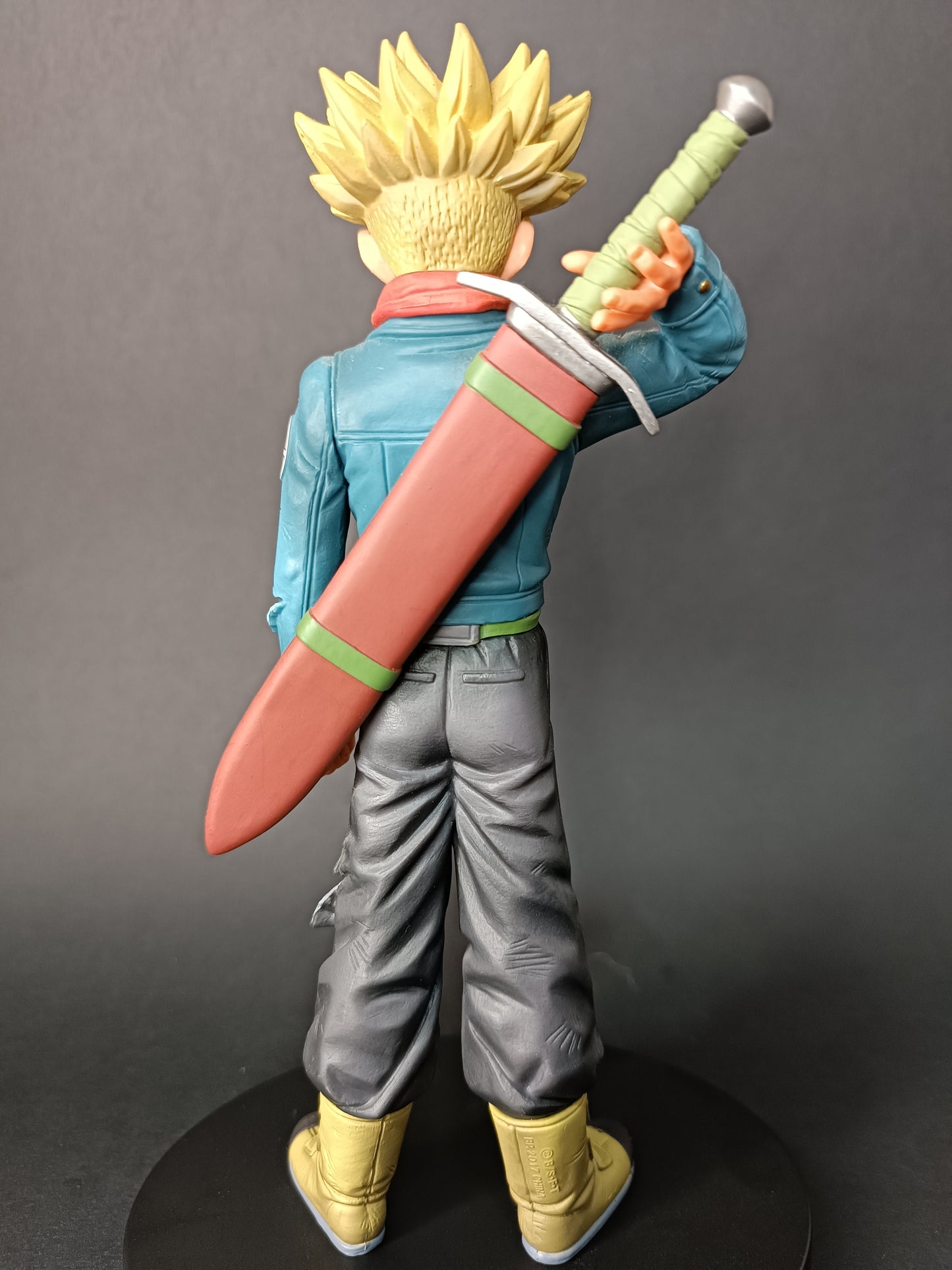 Dragon Ball DXF volumen 2: Trunks saiyan fase 2 (Sin Caja)