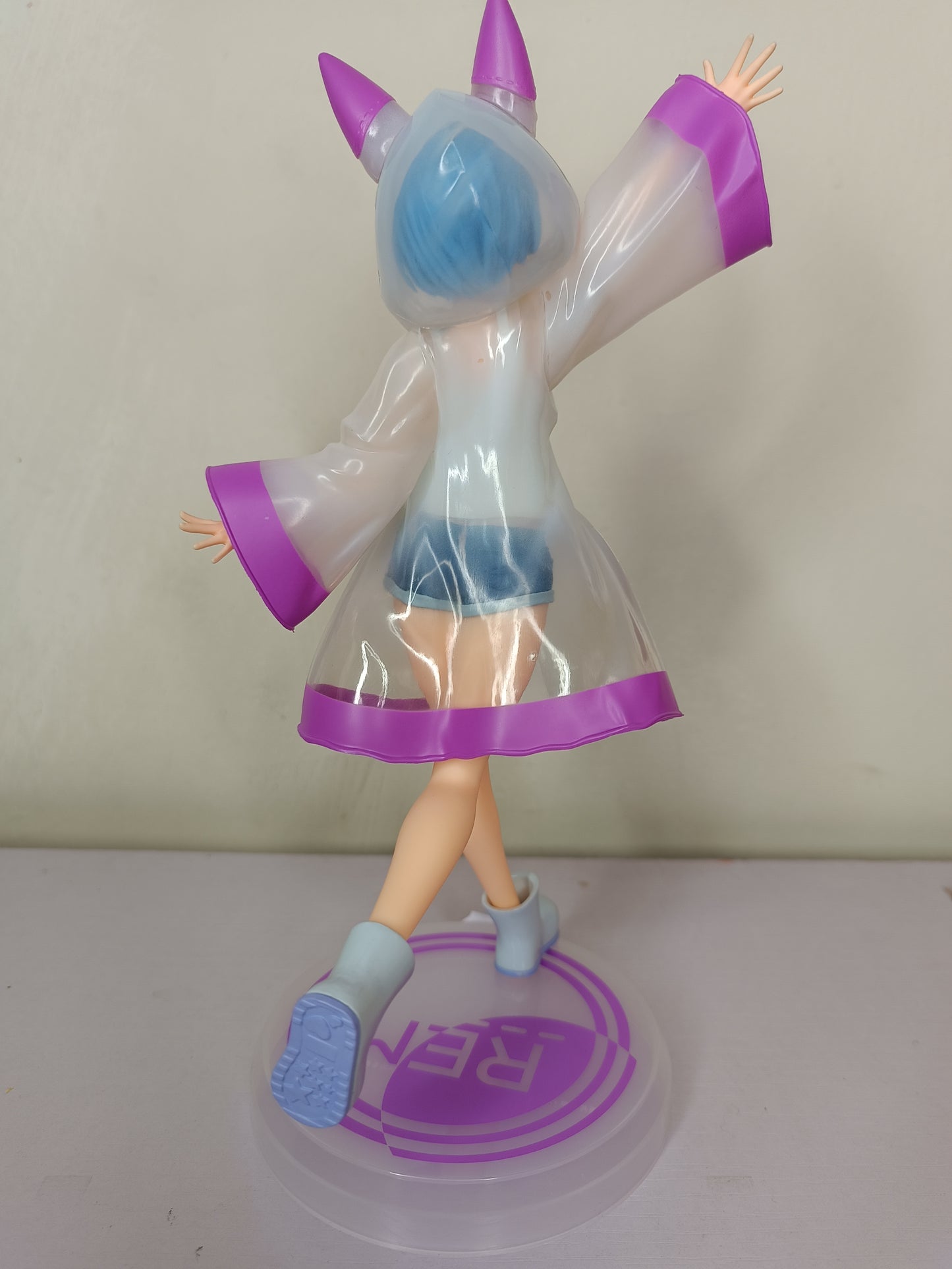 Re:Zero Starting Life in Another World Luminasta Rem (Day After the Rain) Figure (Sin caja)