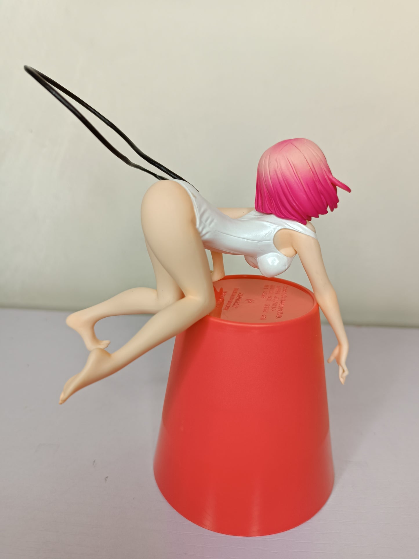 To Love-Ru Darkness Noodle Stopper Figure Momo B : White (Sin Caja)