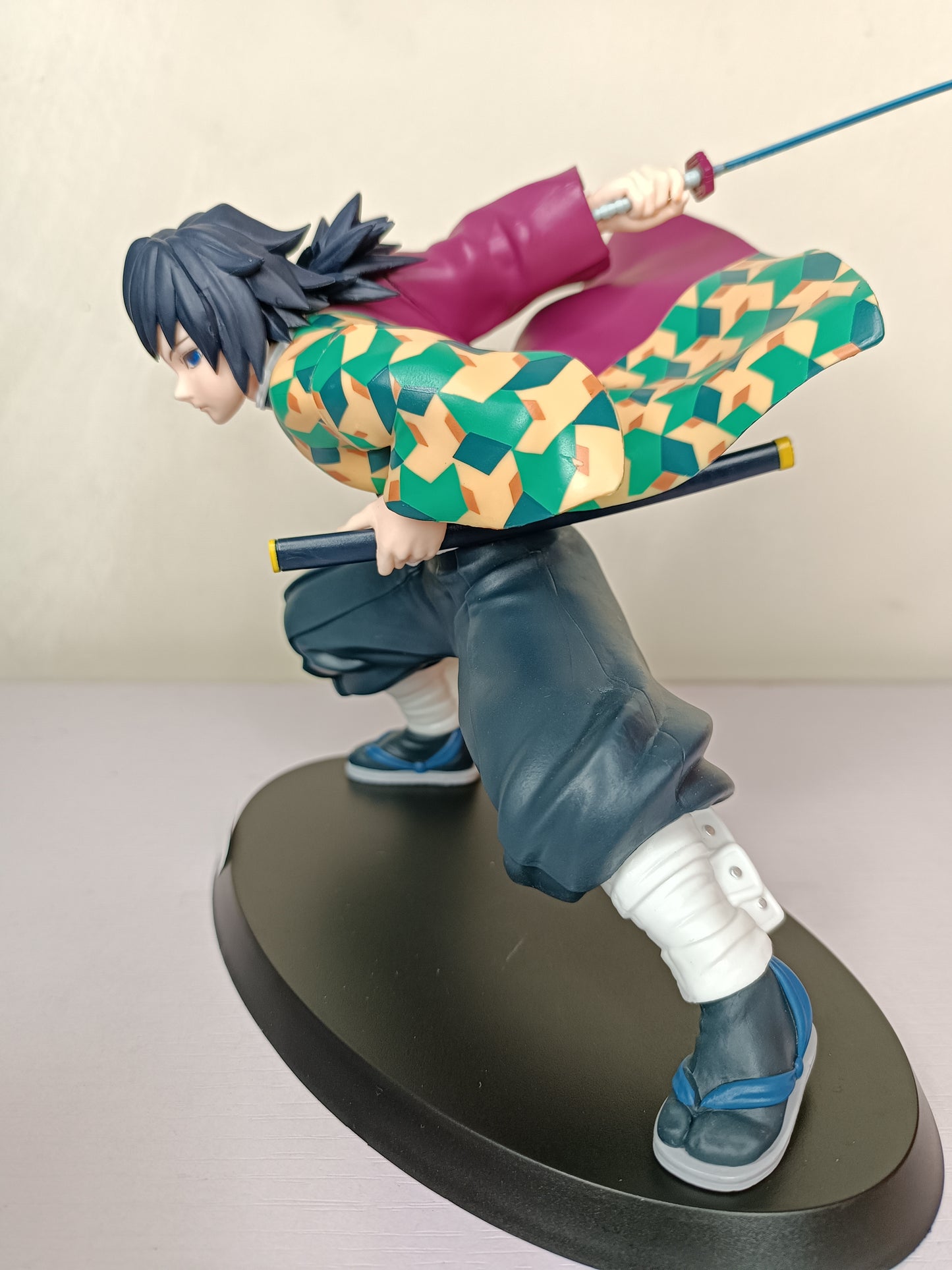 Demon Slayer: Kimetsu no Yaiba Giyu Tomioka Super Premium Figure(Sin Caja)