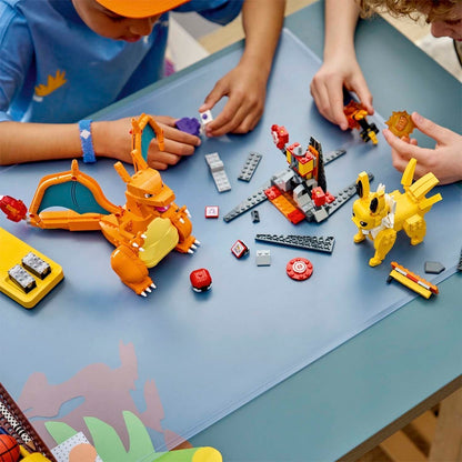 (PRE ORDEN) Pokemon Lego - Charizard & Jolteon