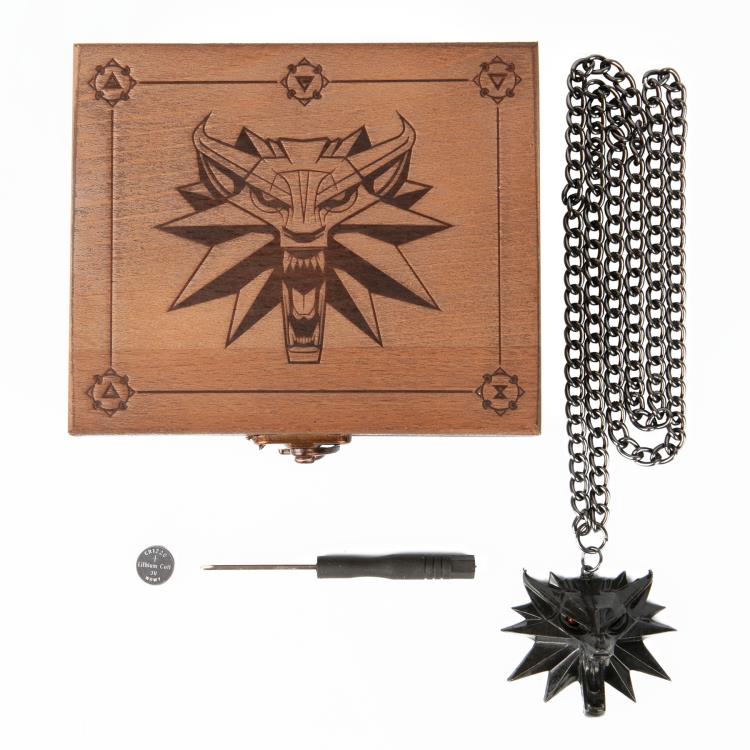 The Witcher 3: Wild Hunt Light-Up Medallion in Wooden Box