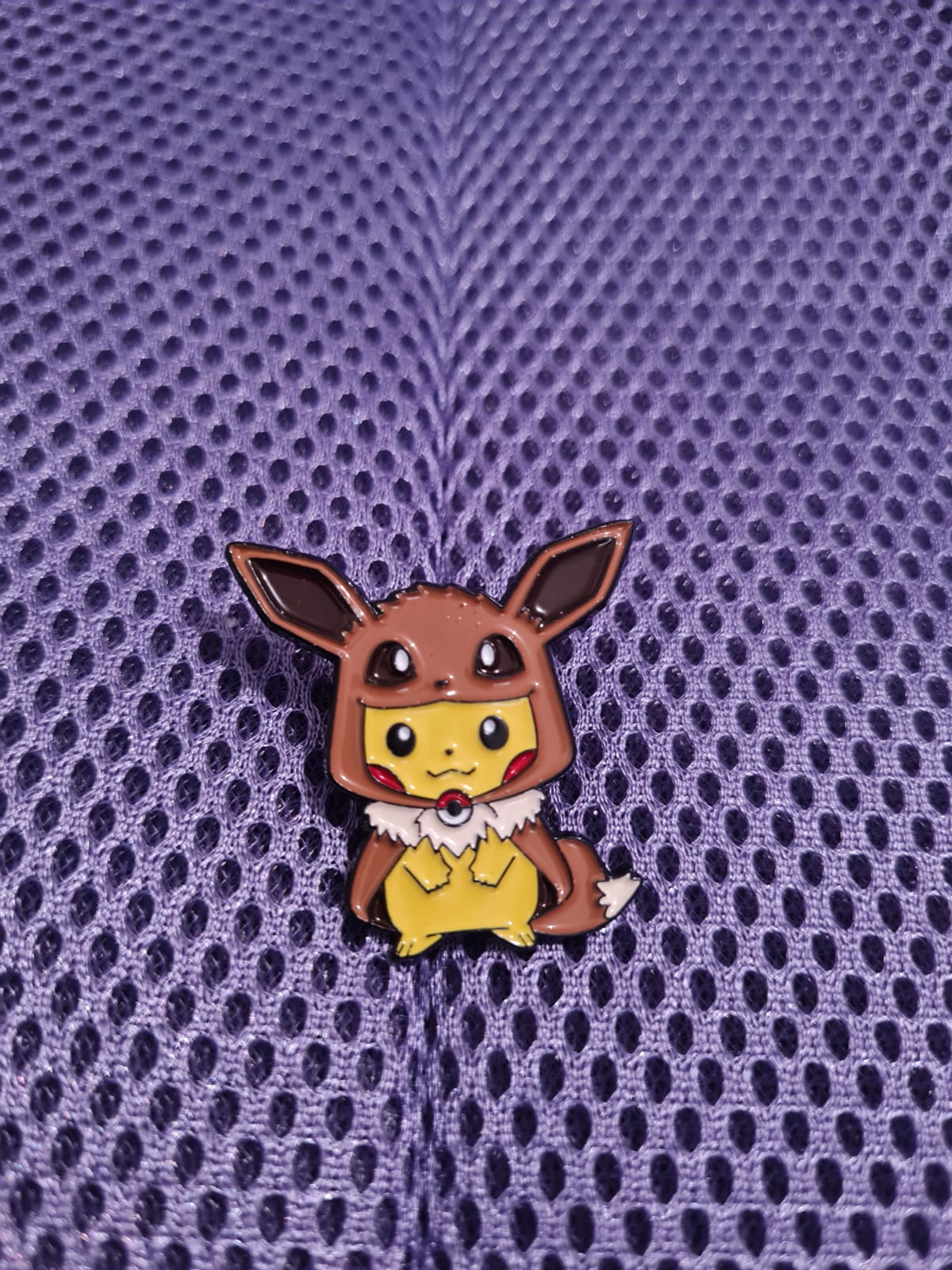 Pin Pikachu Eevee