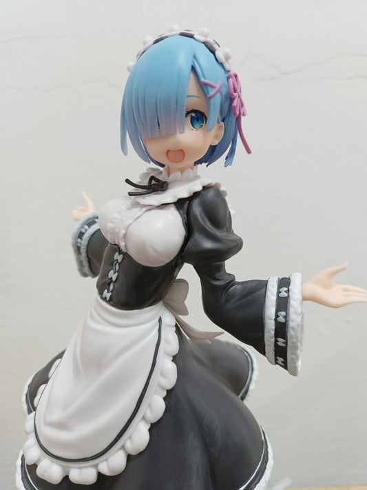 Re:Zero Starting Life in Another World Artist Master Piece Rem (Winter Maid Ver.) Figure (Sin caja)