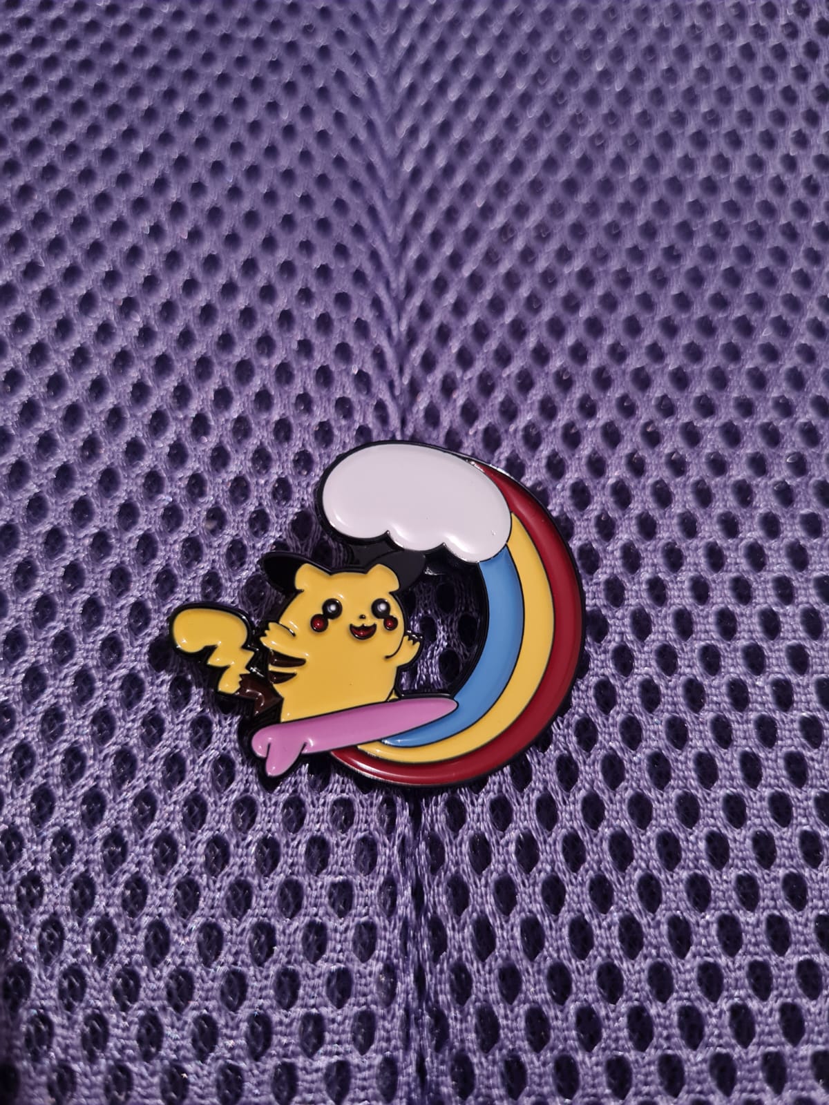 Pin Surfing Pikachu