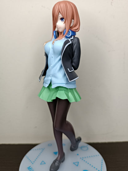 The Quintessential Quintuplets - Miku Nakano Coreful Figure V2. (Uniform Ver) (Sin Caja)