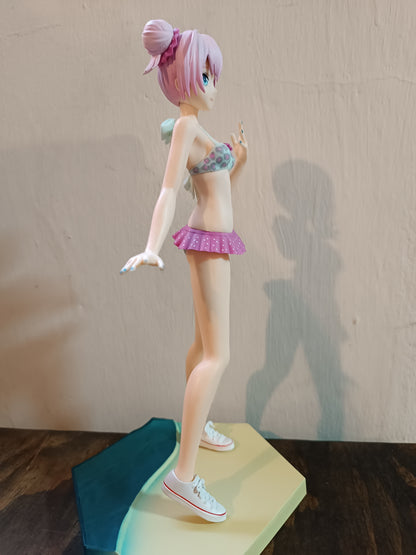 Sega Vocaloid Megurine Luka Super Premium Figure - Bikini Version (Sin Caja)